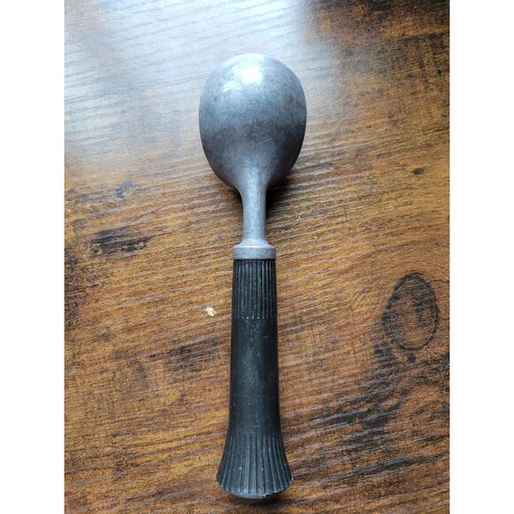 Vintage Aluminum Metal Ice Cream Scoop w/Black Plastic Handle - Picture 4 of 7